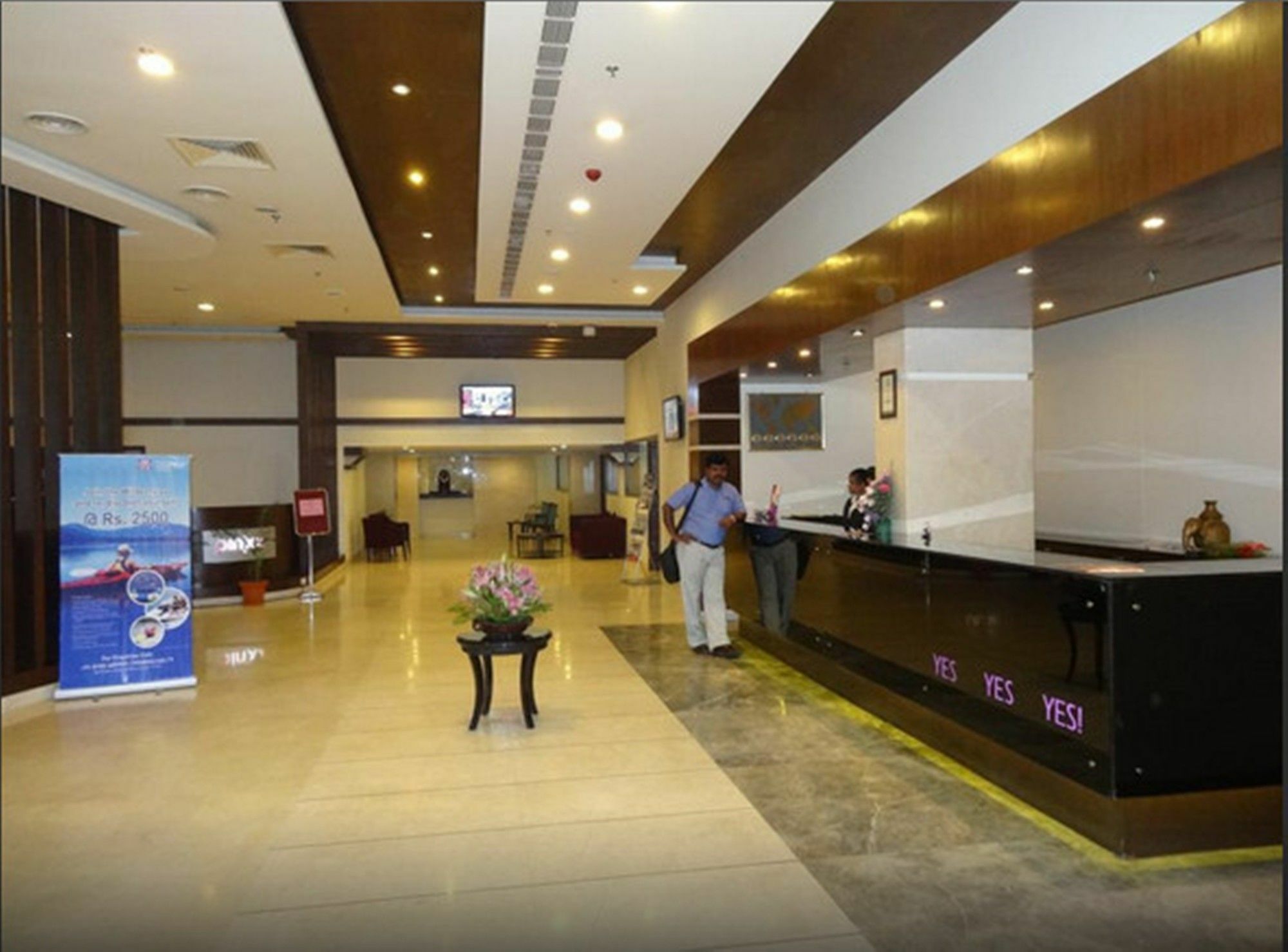 Royal Orchid Central, Шимога Экстерьер фото